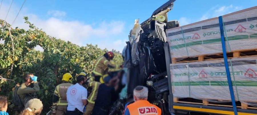 مصرع سائق شاحنة بحادث قرب عتصيون